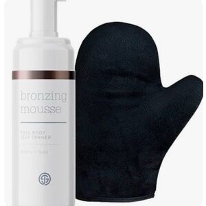 Full Body Self Tanner with Black Mitt